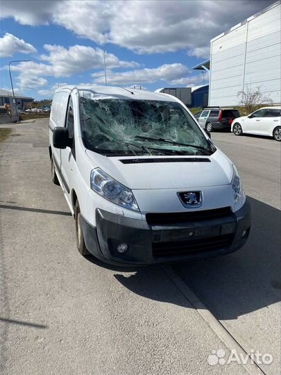 Разбираем Peugeot Expert 3 2008 год 2.0 RHR