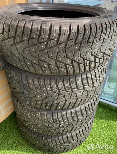 Hankook Winter i'Pike X W429A 215/50 R17