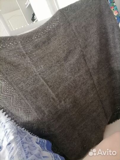 Пуховый платок шаль