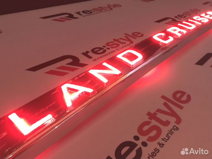 Накладка на 5 дверь Toyota Land Cruiser 200 M248