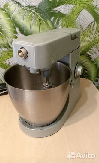 Миксер планетарный Kenwood Major kmm700
