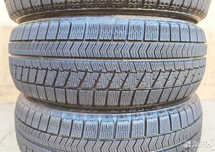 Bridgestone Blizzak VRX 185/60 R15 84Q