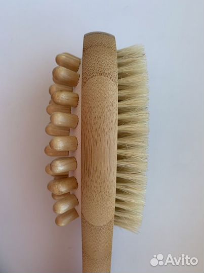 Двухсторонняя щетка массажная