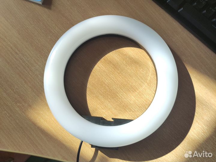 Кольцевая лампа