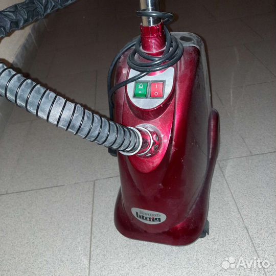 Отпариватель для одежды вертикальный