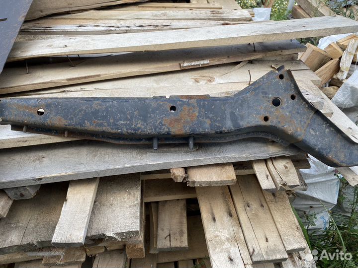 Продам лонжероны,новые