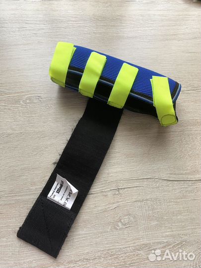 Бандаж на лучезапястный сустав левый детский