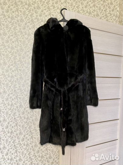 Шуба норковая с капюшоном 42 44