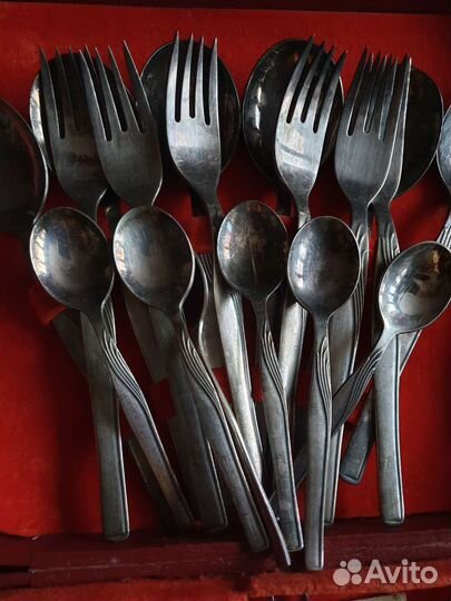 Мельхиоровые посеребренные столовые приборы