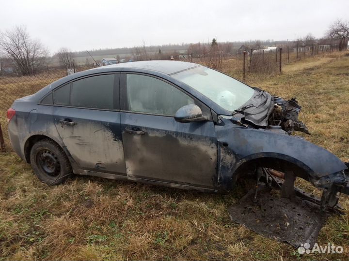 Шевроле Круз 1,6 МКПП