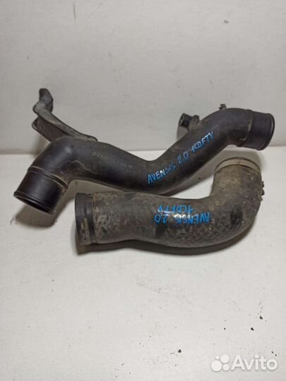 Патрубок интеркулера Toyota Avensis T220 2.0 1cdft