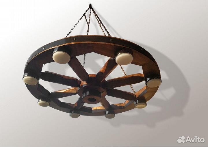Оригинальная деревянная люстра