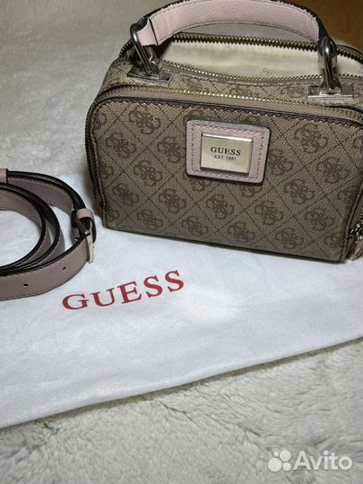 Сумка Guess