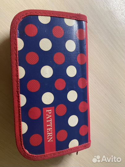 Школьный пенал