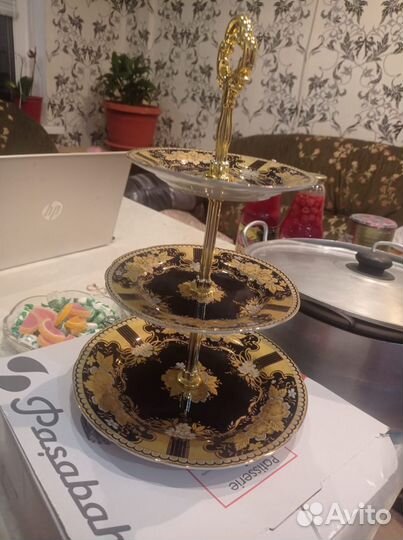 Этажерка для сладостей и фруктов