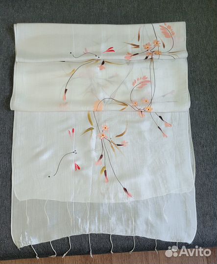 Новый шелковый шарф