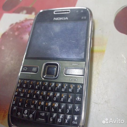 Nokia E72