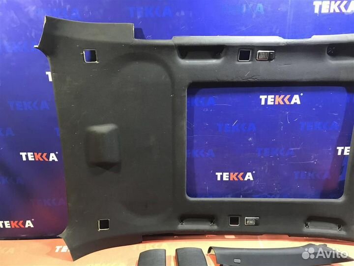 Облицовка потолка с люком бмв Х5 Е53