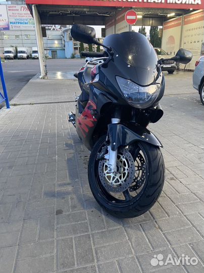 Honda cbr 600 f4