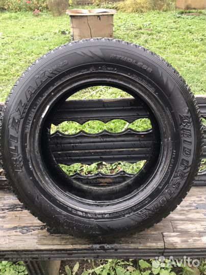 Bridgestone Blizzak DM-Z3 215/70 R16