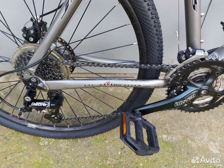Велосипед Jamis весь на Deore и Manitou