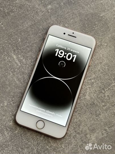 iPhone 8, 64 ГБ