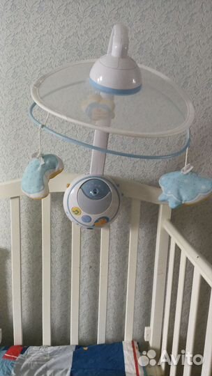 Мобиль на кроватку с проектором chicco