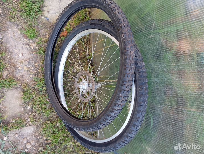 Колесо и покрышка от велосипеда 26/2 35