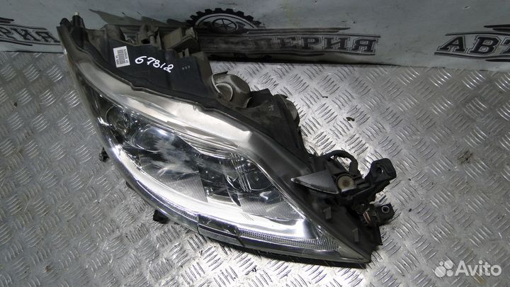 Фара правая Lexus LS4 2008 4.6