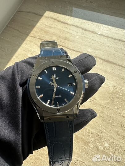 Часы Hublot Classic Fusion 42 mm 542.NX.7170.LR