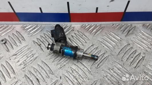 Форсунка бензиновая skoda octavia A5 (NML18B704)