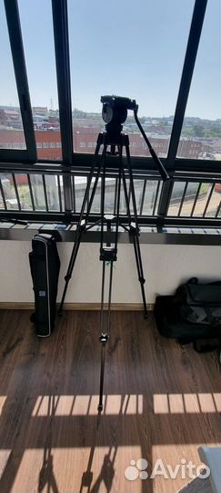 Профессиональный штатив benro KH25RM