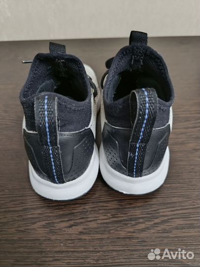 Кроссовки баскетбольные Tarmak 36р