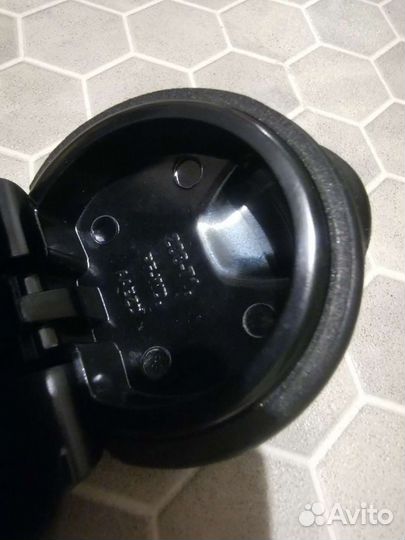 Автомобильная пепельница