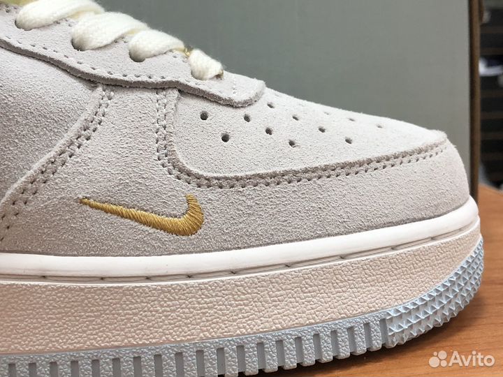 Nike air force 1 lux