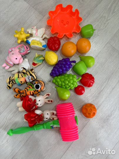 Развивающие игрушки пакетом