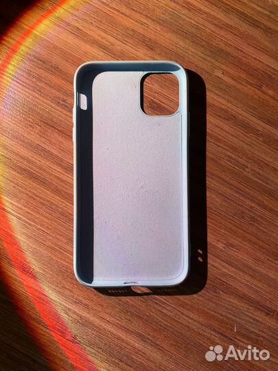 Чехол на iPhone 11