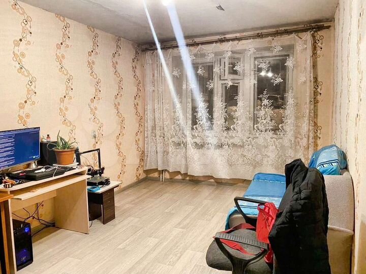 2-к. квартира, 52 м², 3/3 эт.