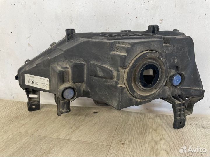 Фара противотуманная передняя правая Skoda Rapid