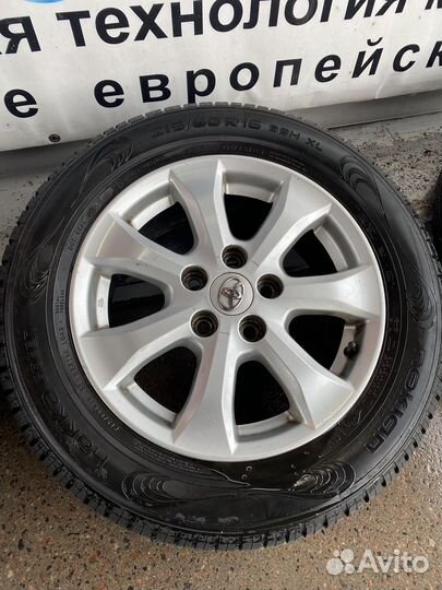 Комплект колес r16 диски оригинал Toyota и Nokian