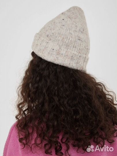 Шапка из смесовой пряжи с альпакой aim clo