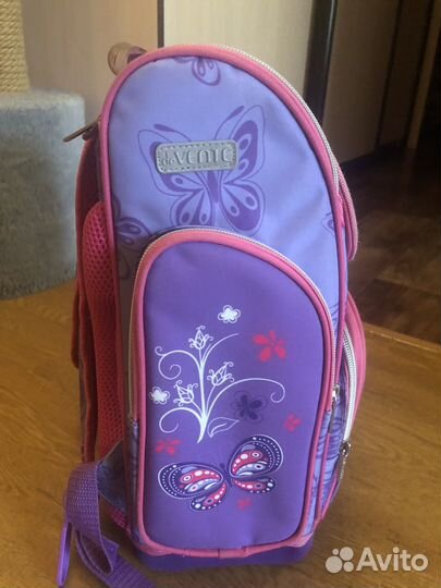 Рюкзак (портфель) школьный для девочки