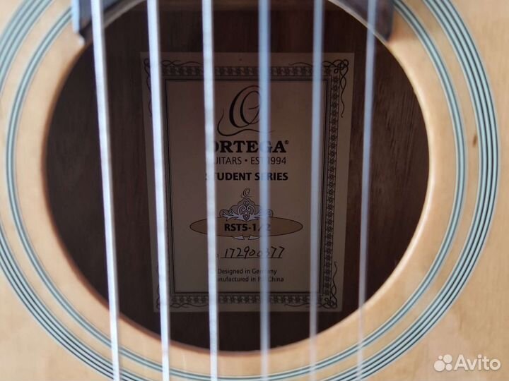 Классическая гитара бу половинка для ребенка