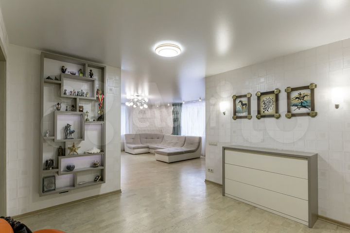 4-к. квартира, 132 м², 3/15 эт.