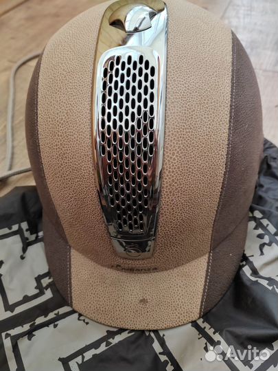 Шлем для конного спорта