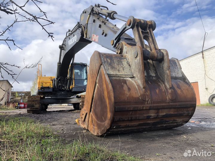 Гусеничный экскаватор Volvo EC360B LC, 2007