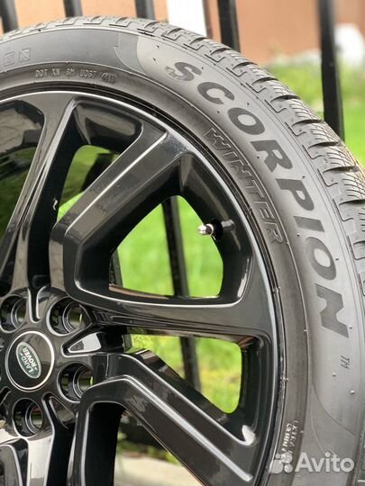 Комплект зима оригинал Range Rover 2020 R21