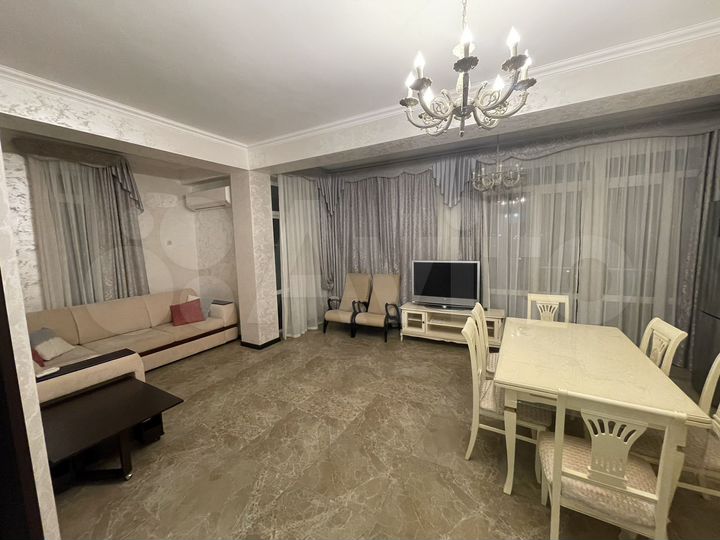 2-к. квартира, 60 м², 11/12 эт.