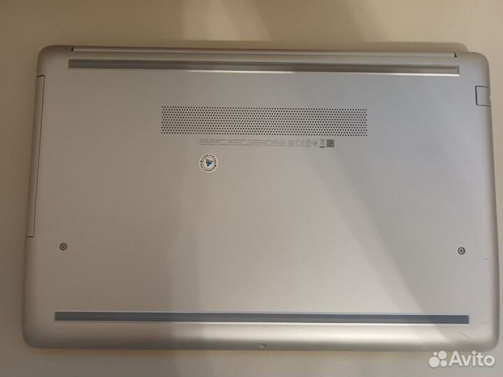 HP i5-8250U/8GB/SSD128/GeForce110/FullHD