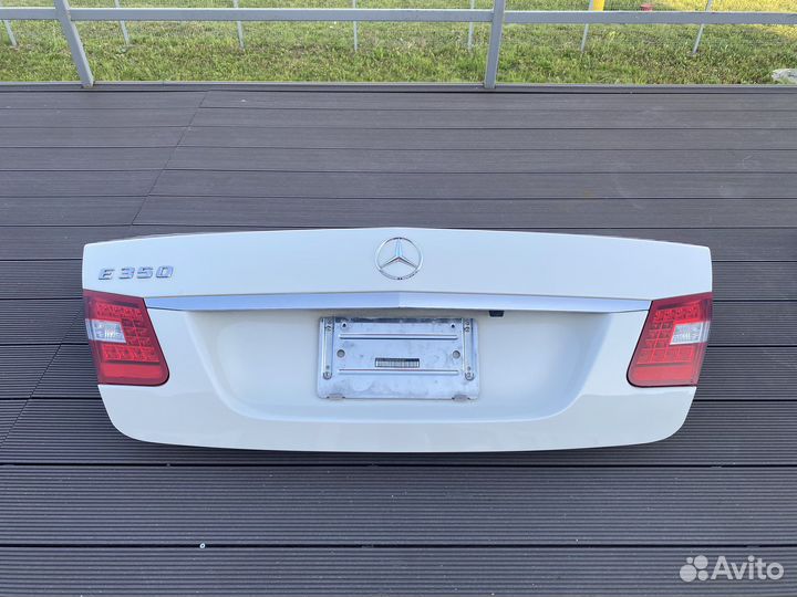Багажник белый Mercedes w212 e 350